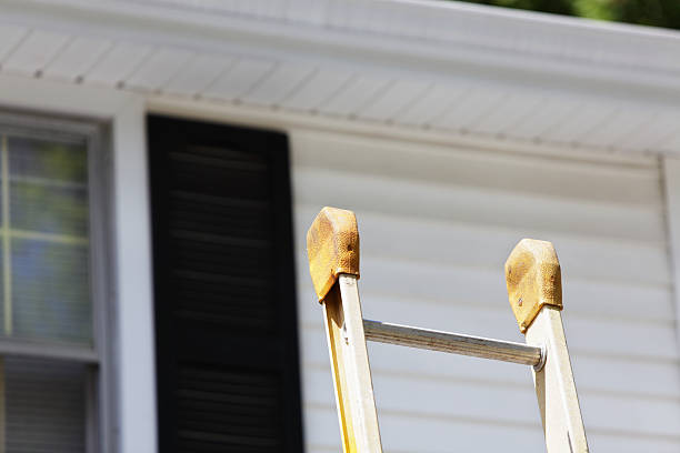 Siding Removal and Disposal in Scenic Oaks, TX